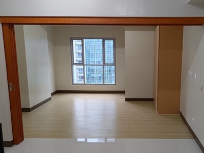 Fully Furnished Studio for Rent in The Ellis Makati