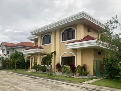 Big 4BR Mactan House 593 only 300 meters from the sea, for sale 19.5M