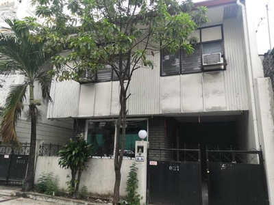 House For Sale In Poblacion, Makati
