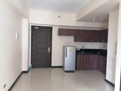 1BR SEMI FURNISHED MAGNOLIA RESIDENCES CONDO FOR RENT on Carousell