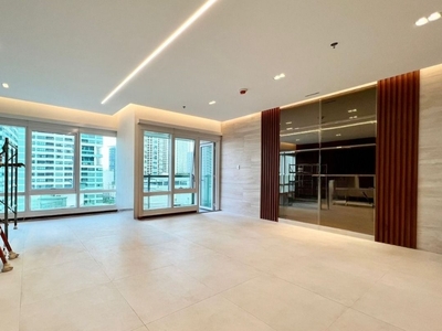3BR Edades Suites Rockwell Makati For Rent | Brand New 3BR with 3 Parking Slots on Carousell