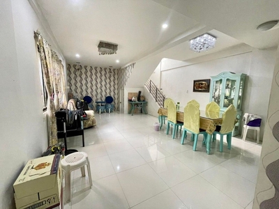 Corner lot 2-Storey Single Attached Residential House for sale Inside a quiet subdivision in Quezon City on Carousell
