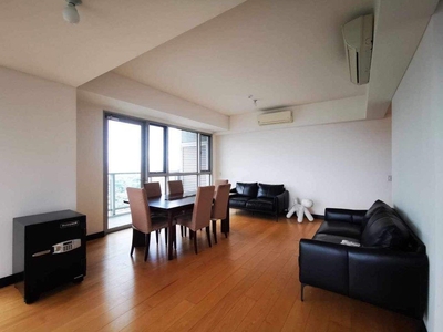 for rent lease 2br west tower one serendra bgc on Carousell