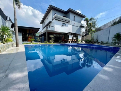 For Sale 8 Bedroom House with Pool in Greenwoods Exec Vill Pasig on Carousell