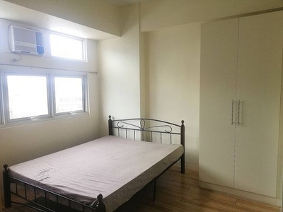 HOLLANDPARK4XXT3 Fully Furnished Studio Unit at Holland Park Binan Laguna for Rent on Carousell