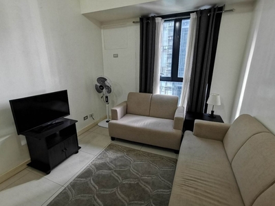 SAPPHIREBLOC26XX For Rent 1BR Semi-Furnished Unit in Sapphire Bloc on Carousell