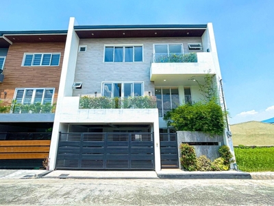 Upscale House with swimming pool for sale in Pasig Greenwoods near BGC Taguig Makati BF Homes Parañaque via C6 road compare Eastwood C5 Quezon City Shaw Mandaluyong on Carousell
