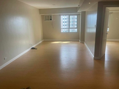 1 bedroom unit with parking for SALE at The Grove by Rockwell on Carousell