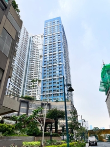 1 Bedroom with parking Condo for Sale in BGC; Times Square West on Carousell