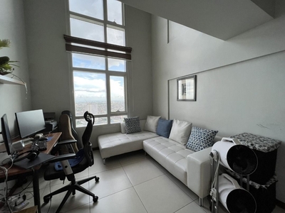 1Bedroom Condo Unit For Sale InTHE COLUMNS AT LEGASPI VILLAGE MAKATI CITY!� on Carousell