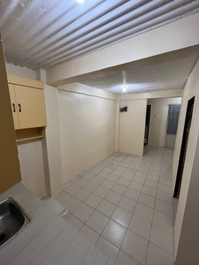 1BR Apartment for Rent Project 4 QC on Carousell