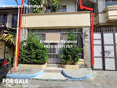 2-Storey House For Sale in Sta. Ana
