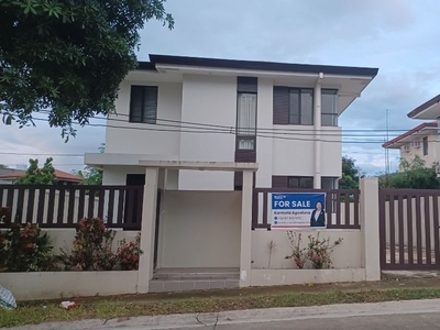 2BR House and Lot for sale in Avida Woodhill Settings Nuvali for 7.8Mn only on Carousell