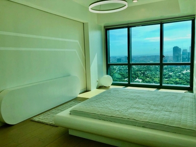 3 Bedroom Condo BGC For Rent 8 Forbestown Road Taguig on Carousell