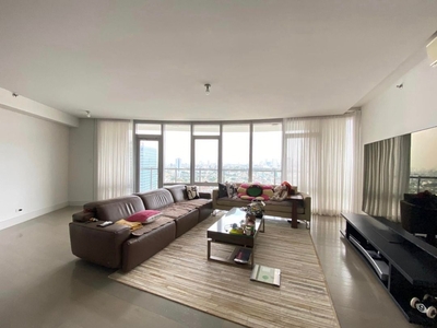 3 Bedroom Condominium Unit FOR SALE in The Proscenium at Rockwell on Carousell