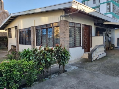 3 Bedroom House and Lot for Sale in F. Manalo St.