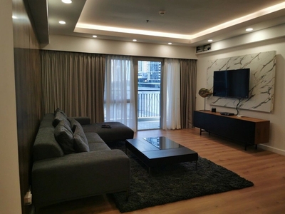 3 Bedroom Unit for sale in Two Maridien BGC The Fort on Carousell
