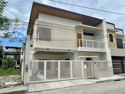 4 bedrooms house for sale in Greenwoods pasig accessible to C5 C6 taguig makati Eastwood ortigas BGC on Carousell