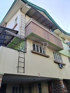 463C Pre-Owned 2 Car Townhouse For Sale Near Banawe