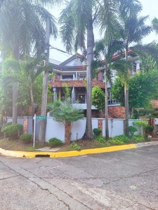 4BR 3 Parking Slots 3 Floors House and Lot for Lease Rent near BGC Merville Parañaque C5 Ext on Carousell