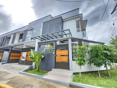 5-BR MODERN HOUSE AND LOT FOR SALE IN FAIRVIEW