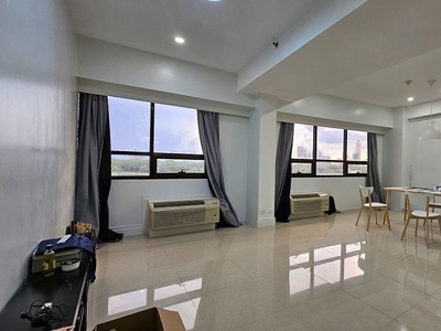 ADG - FOR SALE: 2 Bedroom Unit in Icon Residences