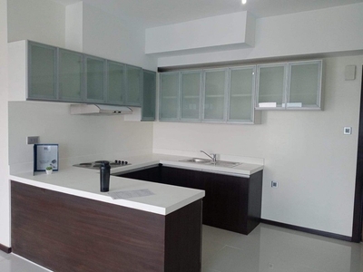 Affordable Rent to own Condo in BGC Taguig the Trion Towers 5% move Near SM aura on Carousell