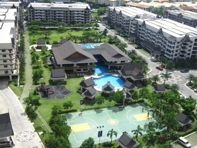 Affordable Royal Palm Residences 2 Bedroom For Rent Acacia Estates Taguig City on Carousell