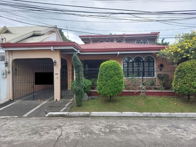 Beautiful 2 storey House and Lot For Sale In Paranaque on Carousell