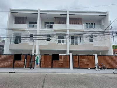 Brand New Town House For Sale In Pilar Village on Carousell