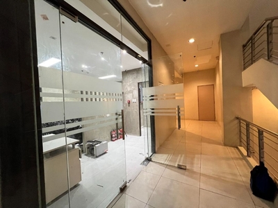 Commercial/Office Space for Lease along Tomas Morato Quezon City on Carousell