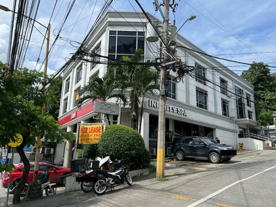 Commercial Space (Whole Floor) with Flex Room/Conference Room for Rent along Pasig Boulevard