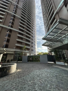 Condo For Sale in Icon Residences BGC Taguig on Carousell