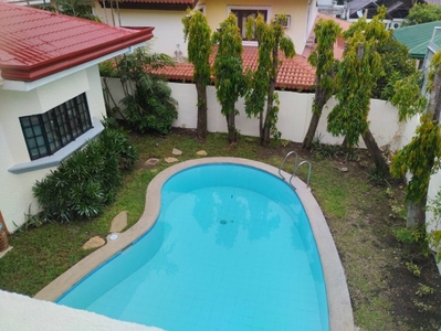 Cute House with Pool for Rent in Ayala Alabang Muntinlupa on Carousell