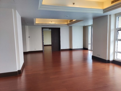 Discovery Primea 4 Bedroom Unit For Rent on Carousell