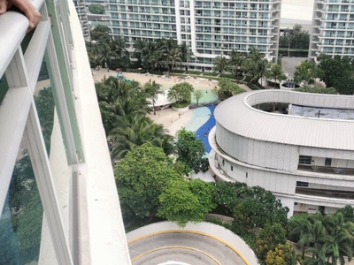 Facing Amenities Condominium Unit For Sale in Azure Urban Resort Residences- Miami building on Carousell