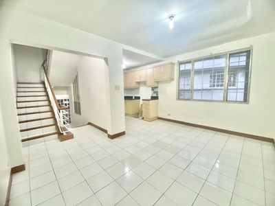 FOR LEASE 3 Storey Townhouse in Cathedral Heights Subdivision at Quezon City on Carousell