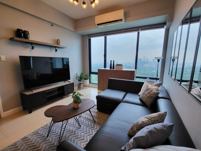 For Rent: 2BR w/ Maid's room at Bellagio Tower 2