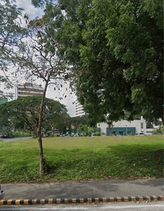 For Rent: Commercial Lot Madrigal Business Park Alabang on Carousell