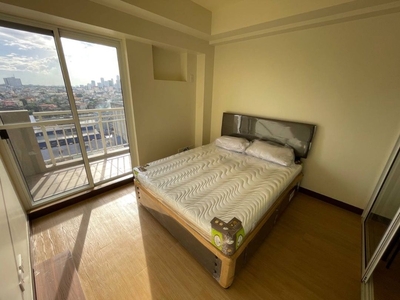 For RENT: Fully Furnished Studio at Brixton Place Weston with Parking on Carousell