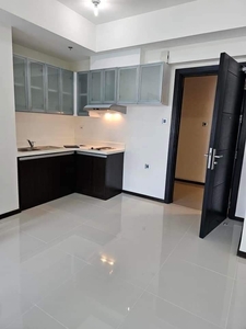 FOR RENT IN BGC: Trion Tower 3 on Carousell