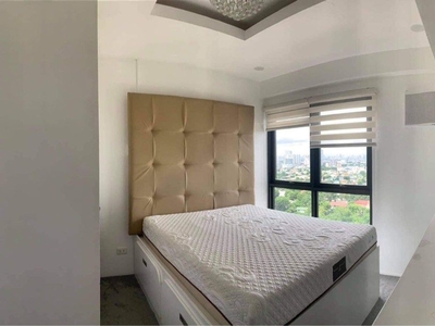 For rent near Trinoma- 1BR on Carousell