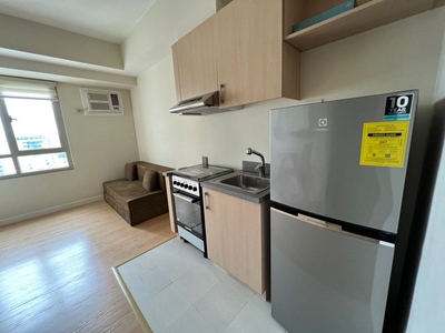 For Rent Studio Semi-Furnished in The Grove by Rockwell on Carousell