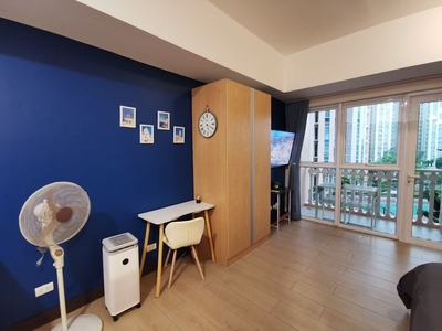For Sale: 1BR good for airbnb investment at Venice Luxury Residences for only 9M! on Carousell