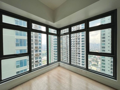 For Sale 2 Bedroom Solstice Circuit Makati on Carousell