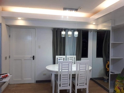 For Sale: 3BR Unit in Royal Palm Residence Acacia Estates