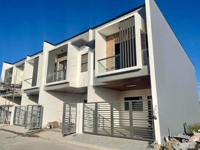 For Sale 4 Bedroom house in Techno Park Taytay on Carousell