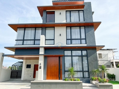 For Sale 4 Bedroom South Forbes Silang Cavite on Carousell