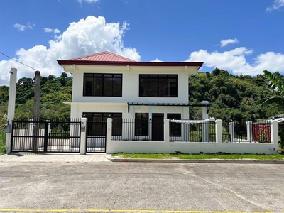 FOR SALE 5 BEDROOM HOUSE AND LOT IN GOLD VIEW RESIDENCE SUN VALLEY ANTIPOLO CITY on Carousell