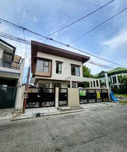 FOR SALE: 5BR House and Lot in BF Homes Paranaque | 1DS-084 on Carousell